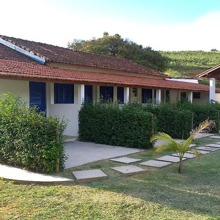 Pousada Vale Das Cachoeiras Bueno Brandão Exterior foto